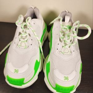 Move to tiny house,,,